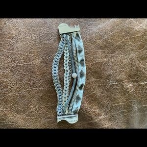 New Victoria Emerson silver bracelet